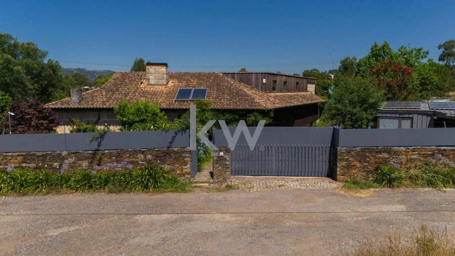 Moradia T4 para Venda em Recarei Foto 63