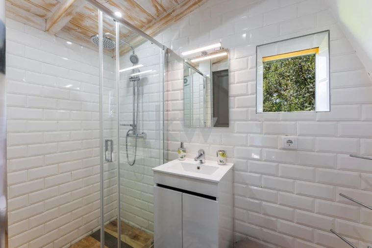 Moradia T4 para Venda em Recarei Foto 41