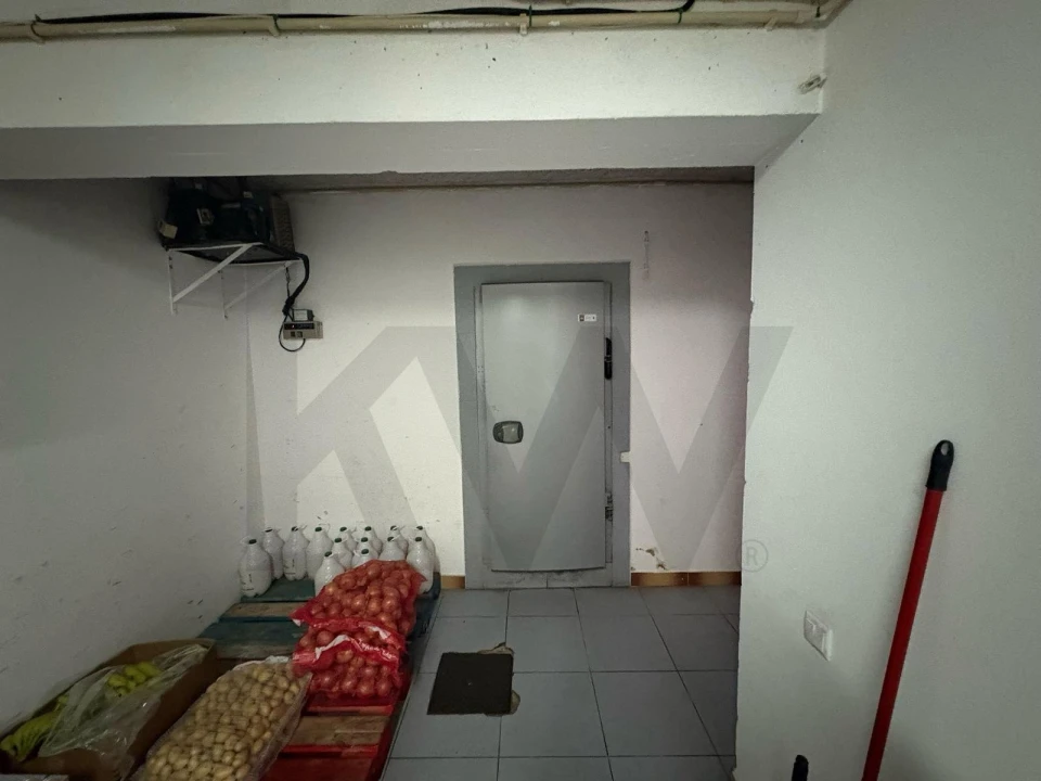 Negócio para Venda em Aguada de Cima Foto 28