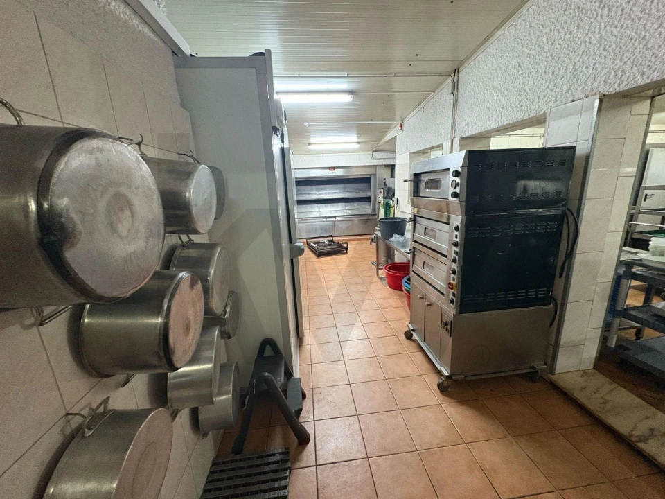 Negócio para Venda em Aguada de Cima Foto 24