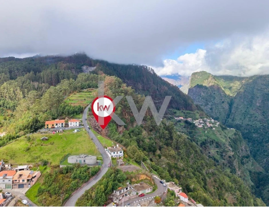 Terreno para Venda em Estreito de Camara de Lobos Foto 5
