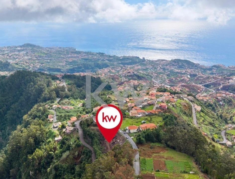 Terreno para Venda em Estreito de Camara de Lobos Foto 4