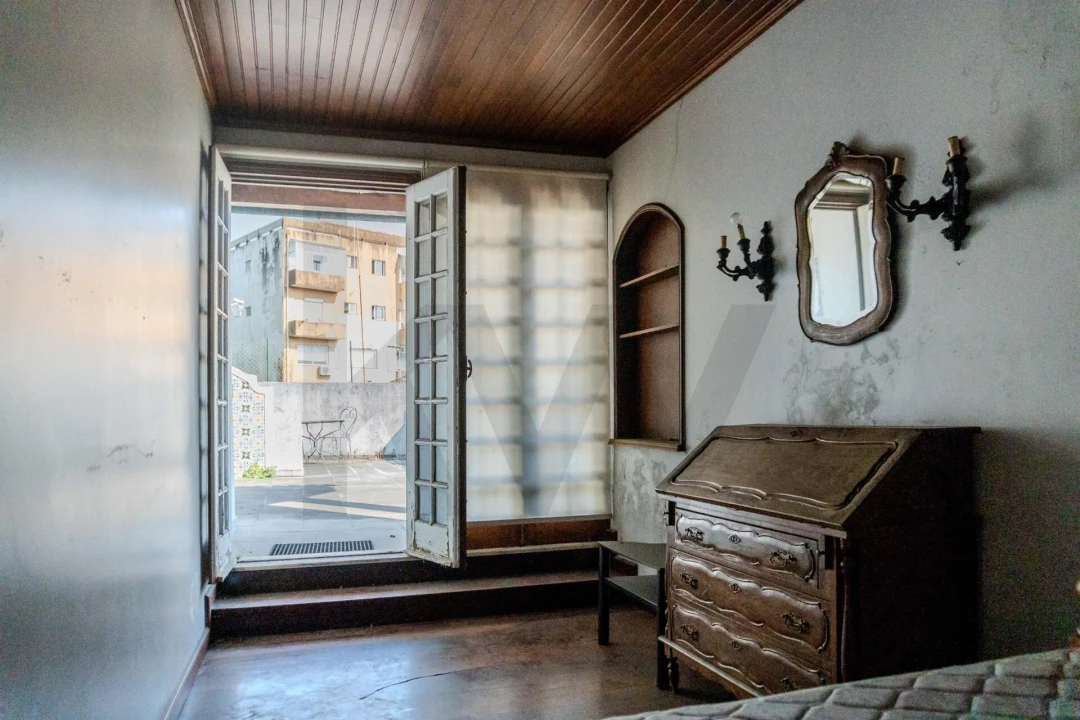 Prédio para Venda em Oliveira, São Paio e São Sebastião Foto 19