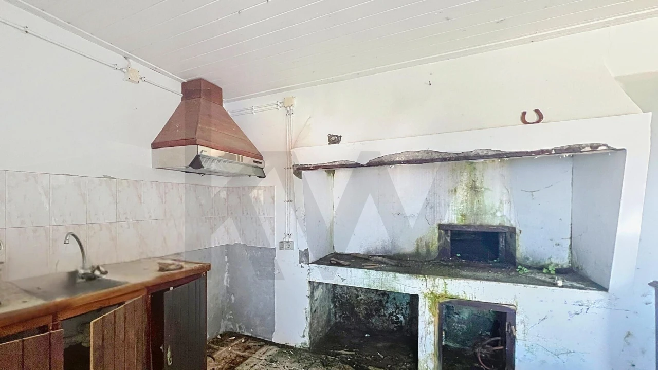 Moradia T2 para Venda em Ribeiras Foto 13