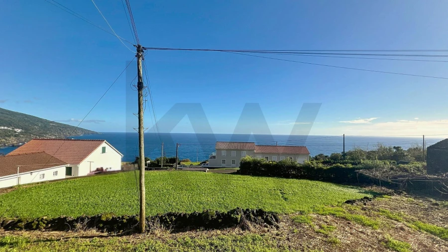 Moradia T2 para Venda em Ribeiras Foto 17