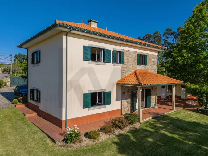 Moradia T4 para Venda em Mazedo e Cortes Foto 2