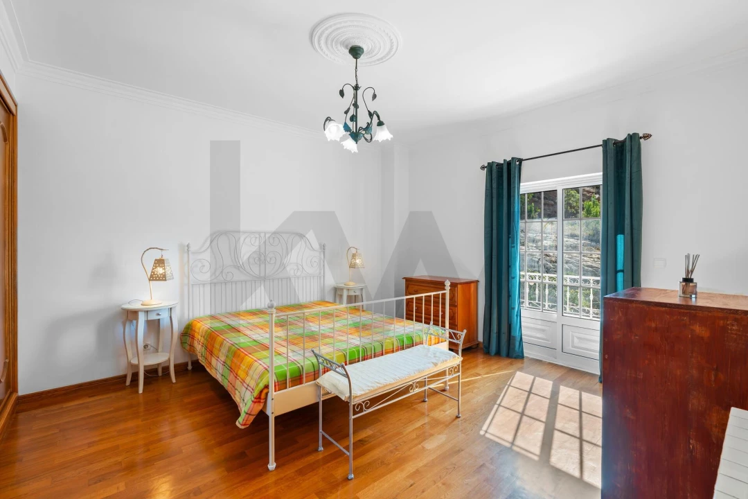 Moradia T5 para Venda em Venda do Pinheiro e Santo Estêvão das Galés Foto 23