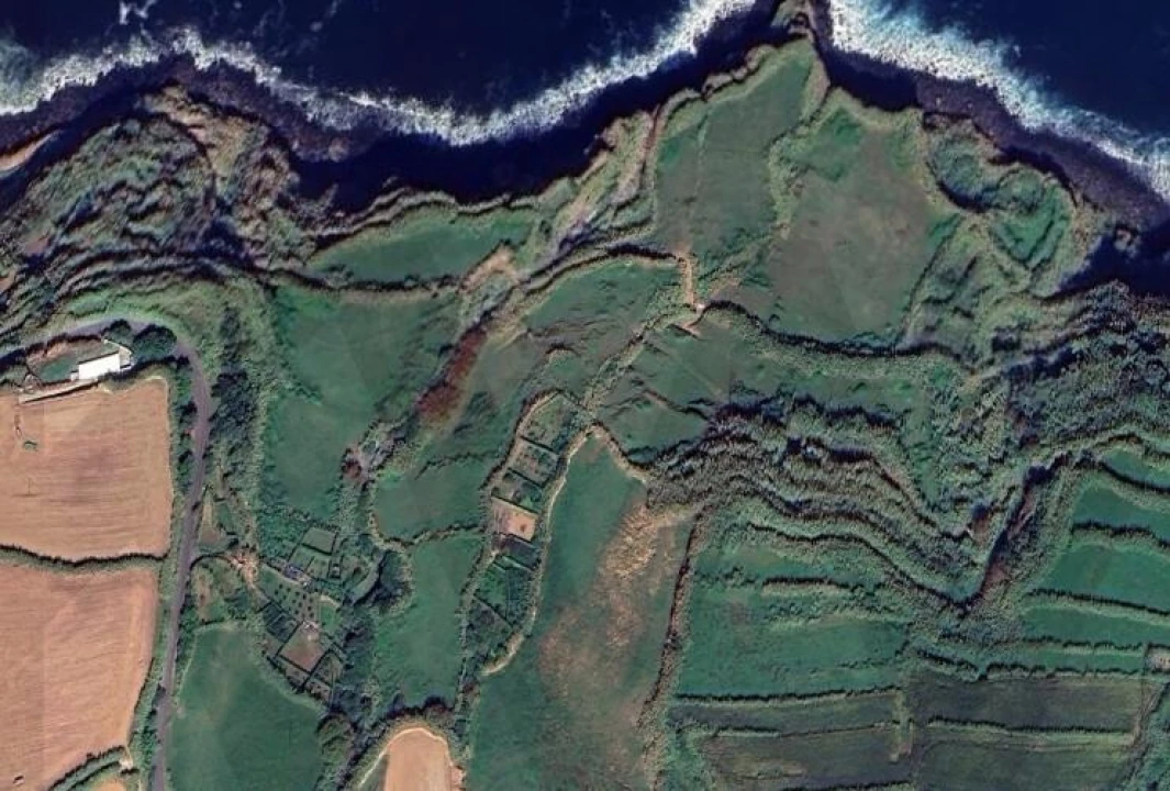 Terreno para Venda em Lomba da Maia Foto 6