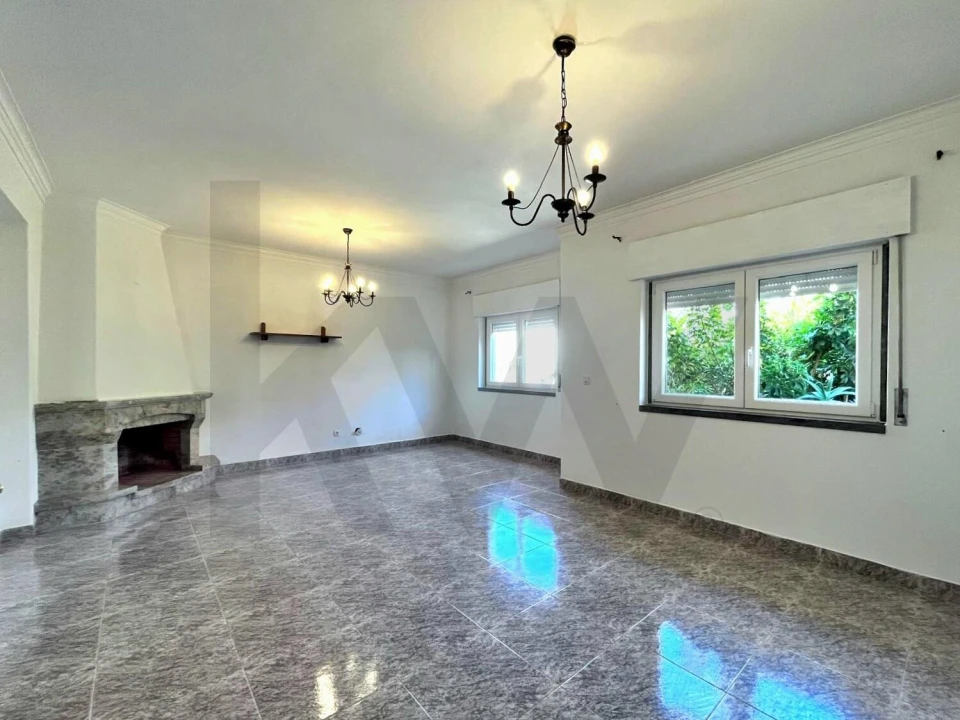 Moradia T4 para Venda em Seixal, Arrentela e Aldeia de Paio Pires Foto 18