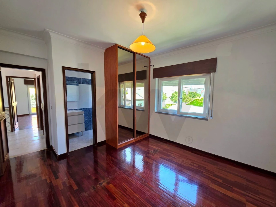 Moradia T4 para Venda em Seixal, Arrentela e Aldeia de Paio Pires Foto 32