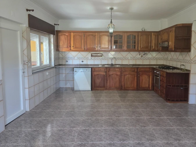 Moradia T4 para Venda em Seixal, Arrentela e Aldeia de Paio Pires Foto 11