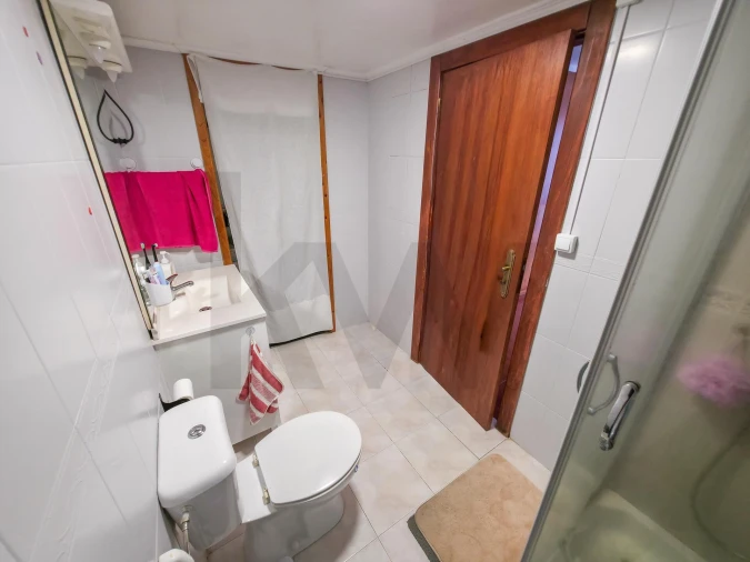 Moradia T3 para Venda em Fenais da Luz Foto 17