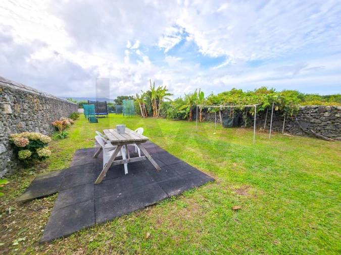 Moradia T3 para Venda em Fenais da Luz Foto 28