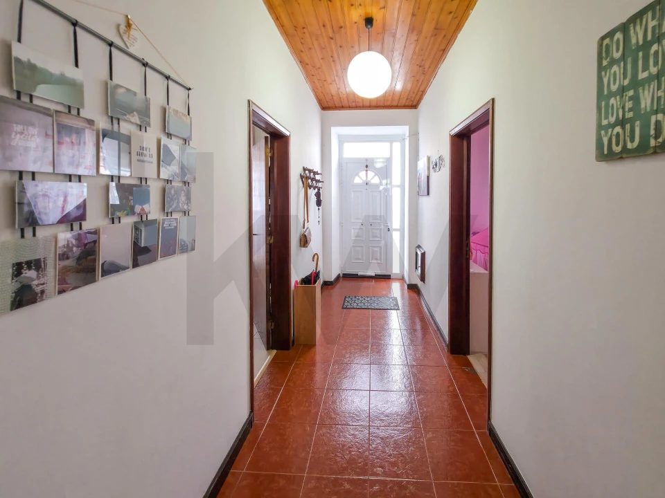 Moradia T3 para Venda em Fenais da Luz Foto 2