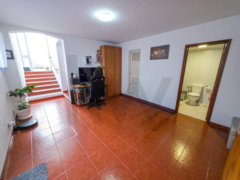 Moradia T3 para Venda em Fenais da Luz Foto 14