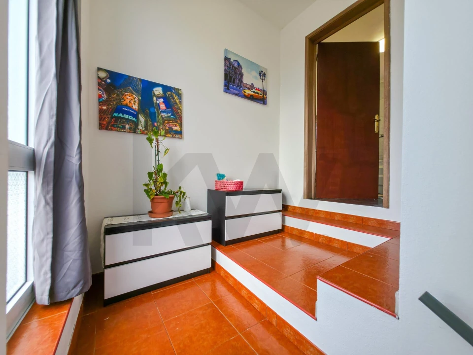 Moradia T3 para Venda em Fenais da Luz Foto 18