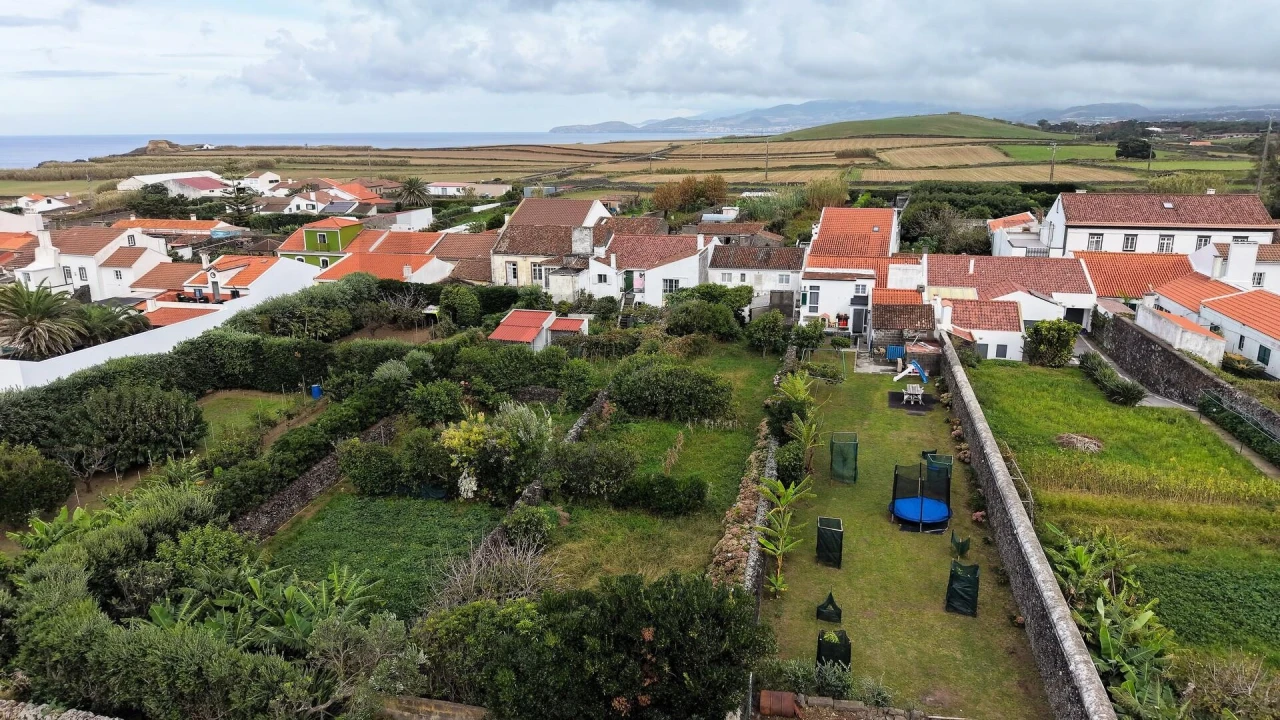 Moradia T3 para Venda em Fenais da Luz Foto 25