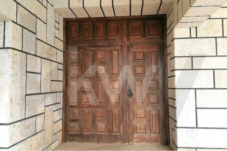 Moradia T4 para Venda em Olho Marinho Foto 4