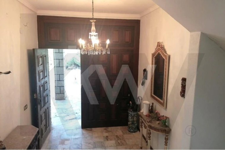 Moradia T4 para Venda em Olho Marinho Foto 6