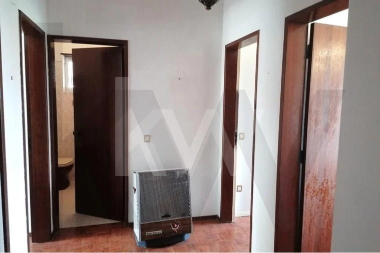 Moradia T4 para Venda em Olho Marinho Foto 18