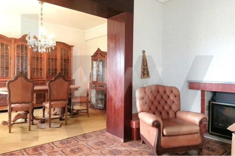 Moradia T4 para Venda em Olho Marinho Foto 12