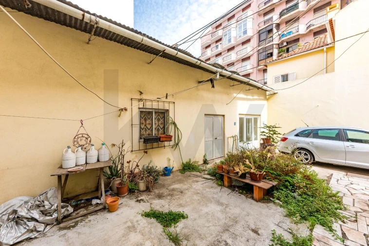 Prédio para Venda em Almada, Cova da Piedade, Pragal e Cacilhas Foto 31