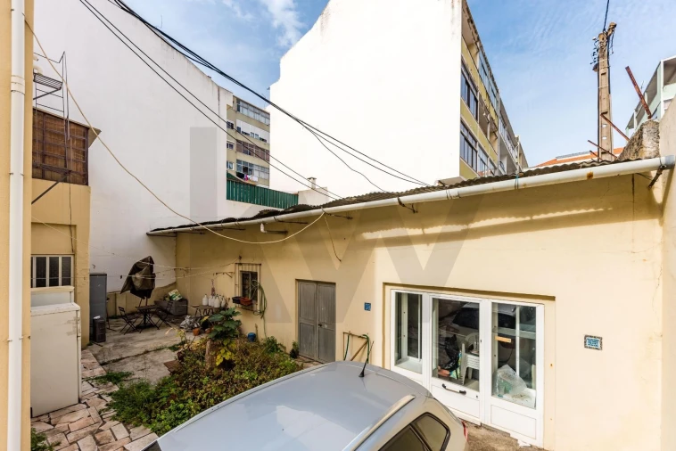 Prédio para Venda em Almada, Cova da Piedade, Pragal e Cacilhas Foto 7