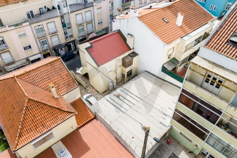 Prédio para Venda em Almada, Cova da Piedade, Pragal e Cacilhas Foto 49