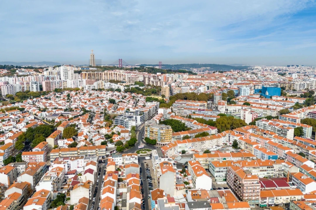Prédio para Venda em Almada, Cova da Piedade, Pragal e Cacilhas Foto 56