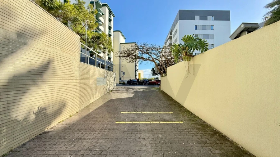 Loja para Venda em Funchal (São Pedro) Foto 18