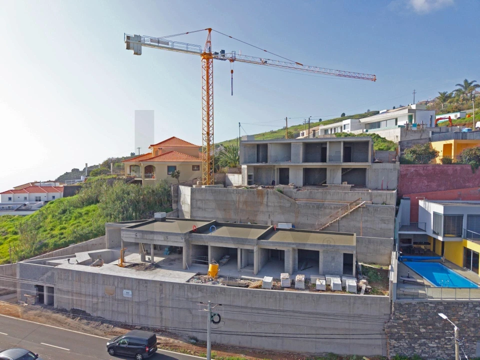 Moradia T3 para Venda em Estreito da Calheta Foto 11