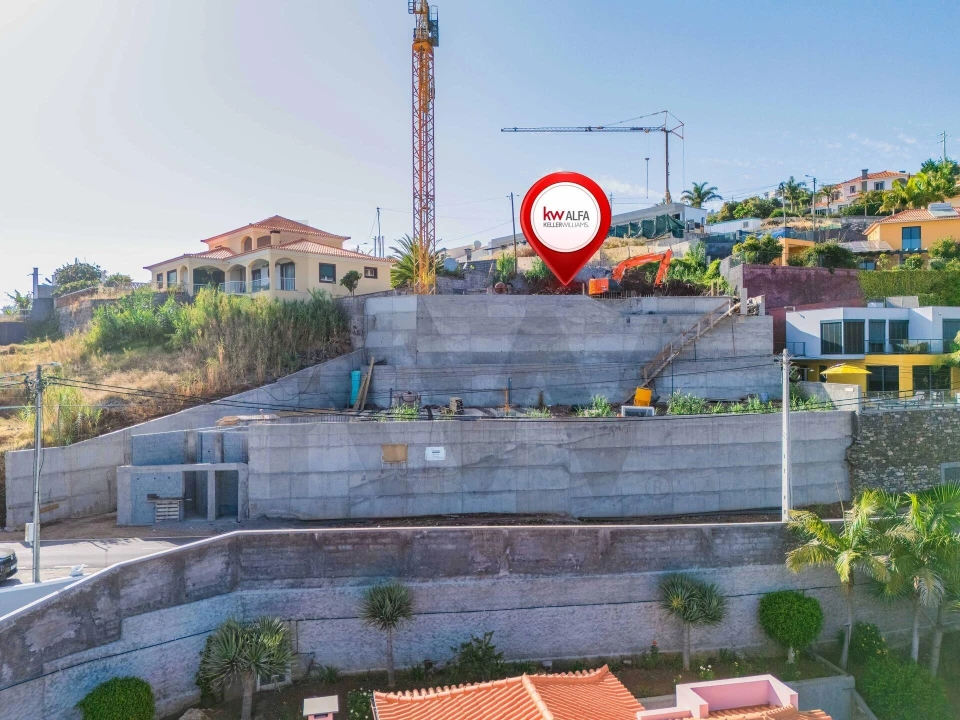 Moradia T3 para Venda em Estreito da Calheta Foto 10