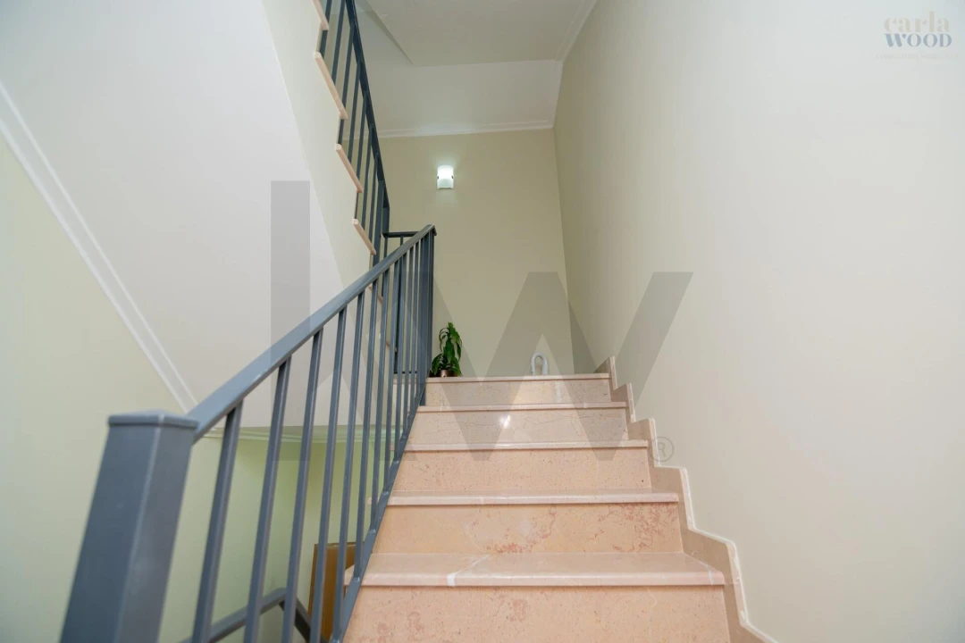 Moradia T3 para Arrendamento em Guia Foto 32