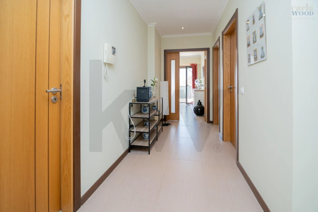 Moradia T3 para Arrendamento em Guia Foto 5