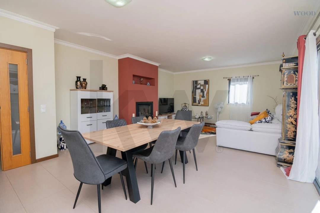 Moradia T3 para Arrendamento em Guia Foto 12