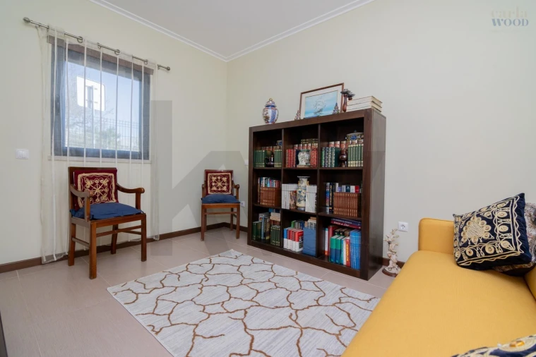 Moradia T3 para Arrendamento em Guia Foto 8