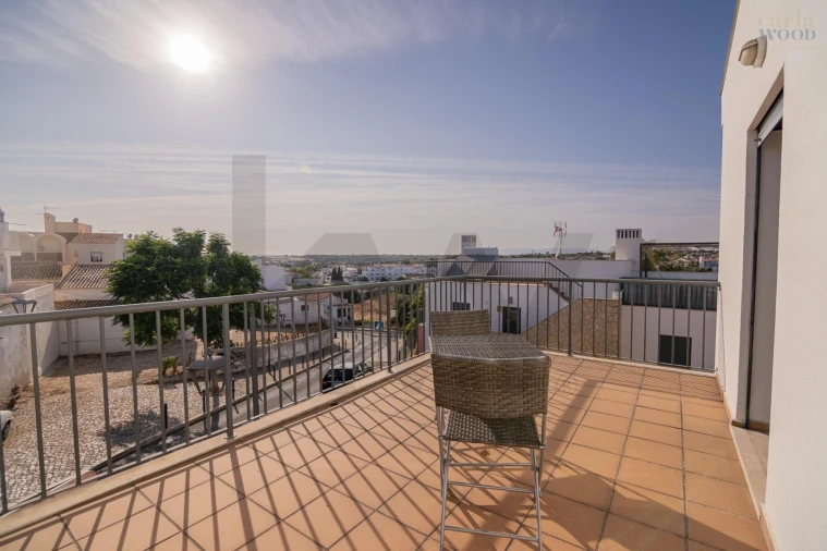 Moradia T3 para Arrendamento em Guia Foto 54