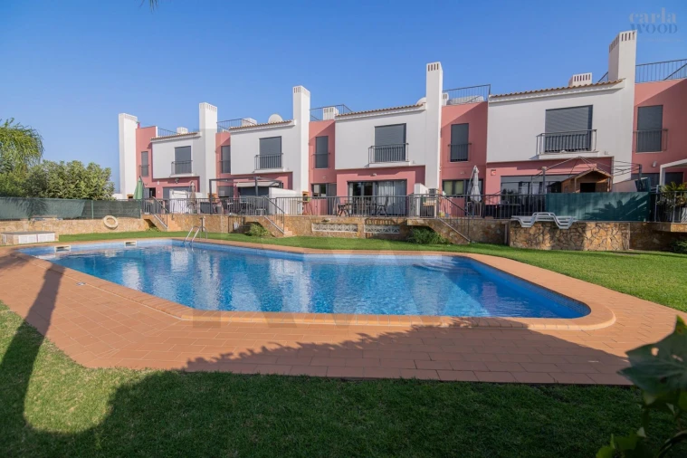 Moradia T3 para Arrendamento em Guia Foto 71