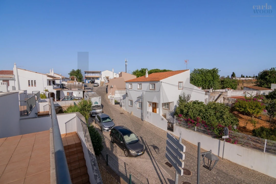 Moradia T3 para Arrendamento em Guia Foto 63