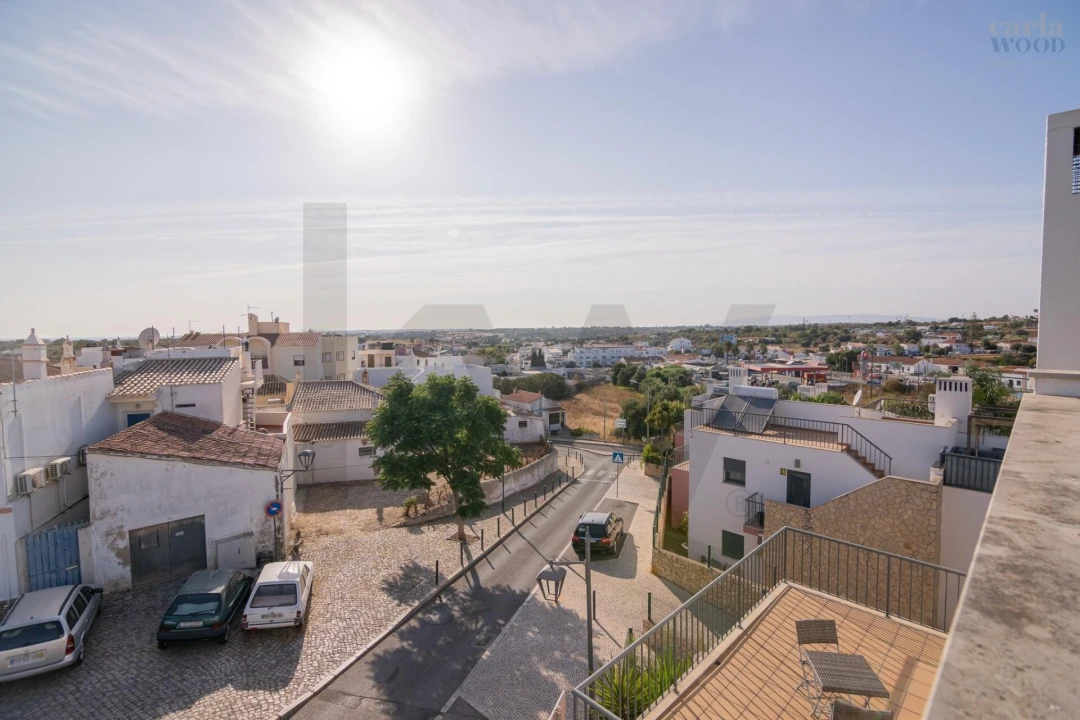 Moradia T3 para Arrendamento em Guia Foto 61