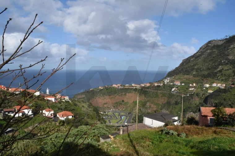 Terreno para Venda em São Roque do Faial Foto 13