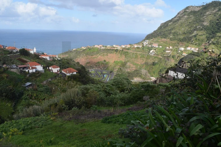 Terreno para Venda em São Roque do Faial Foto 14