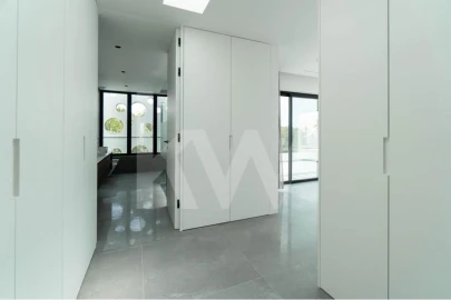 Moradia T4 para Venda em Quarteira