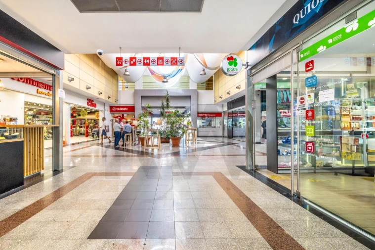 Loja para Venda em São João de Ver Foto 14