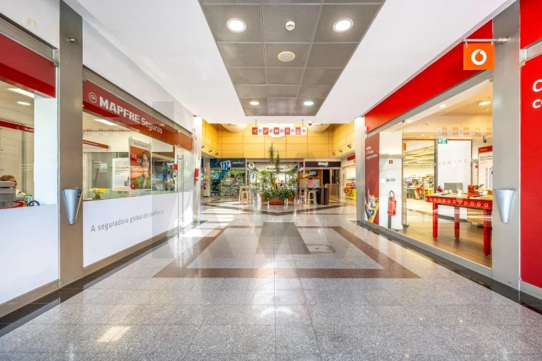 Loja para Venda em São João de Ver Foto 10