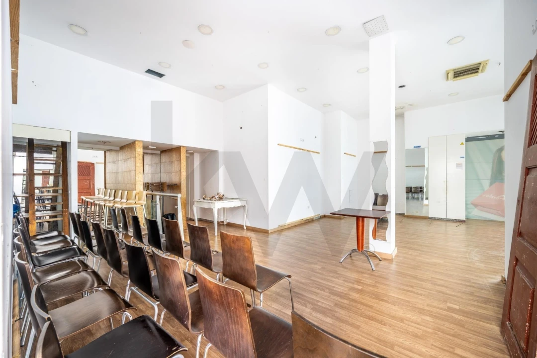 Loja para Venda em São João de Ver Foto 2