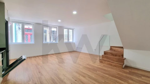 Apartamento T2 para Venda em Requeixo, Nossa Senhora de Fátima e Nariz