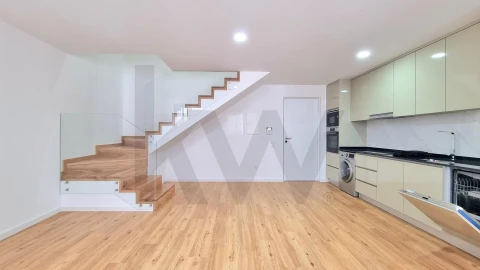 Apartamento T2 para Venda em Requeixo, Nossa Senhora de Fátima e Nariz