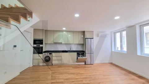 Apartamento T2 para Venda em Requeixo, Nossa Senhora de Fátima e Nariz