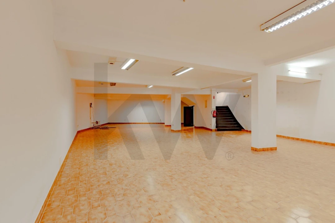 Loja para Arrendamento em Alverca do Ribatejo e Sobralinho Foto 30